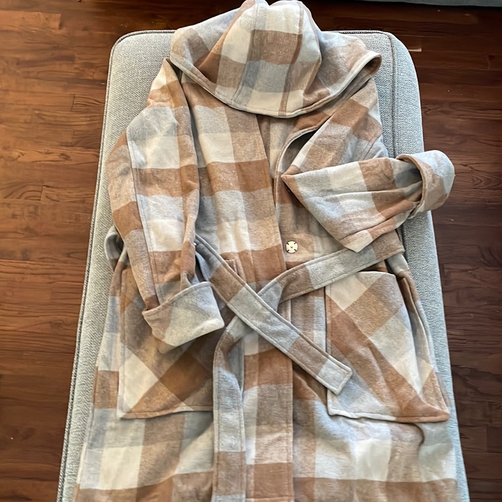 Long neutral color coat